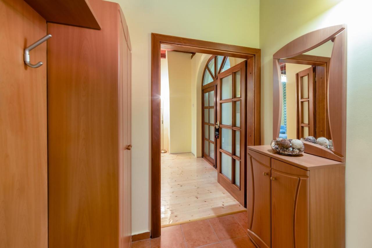 Dumalux Apartment Суботица Экстерьер фото